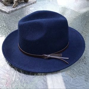 Felt hat